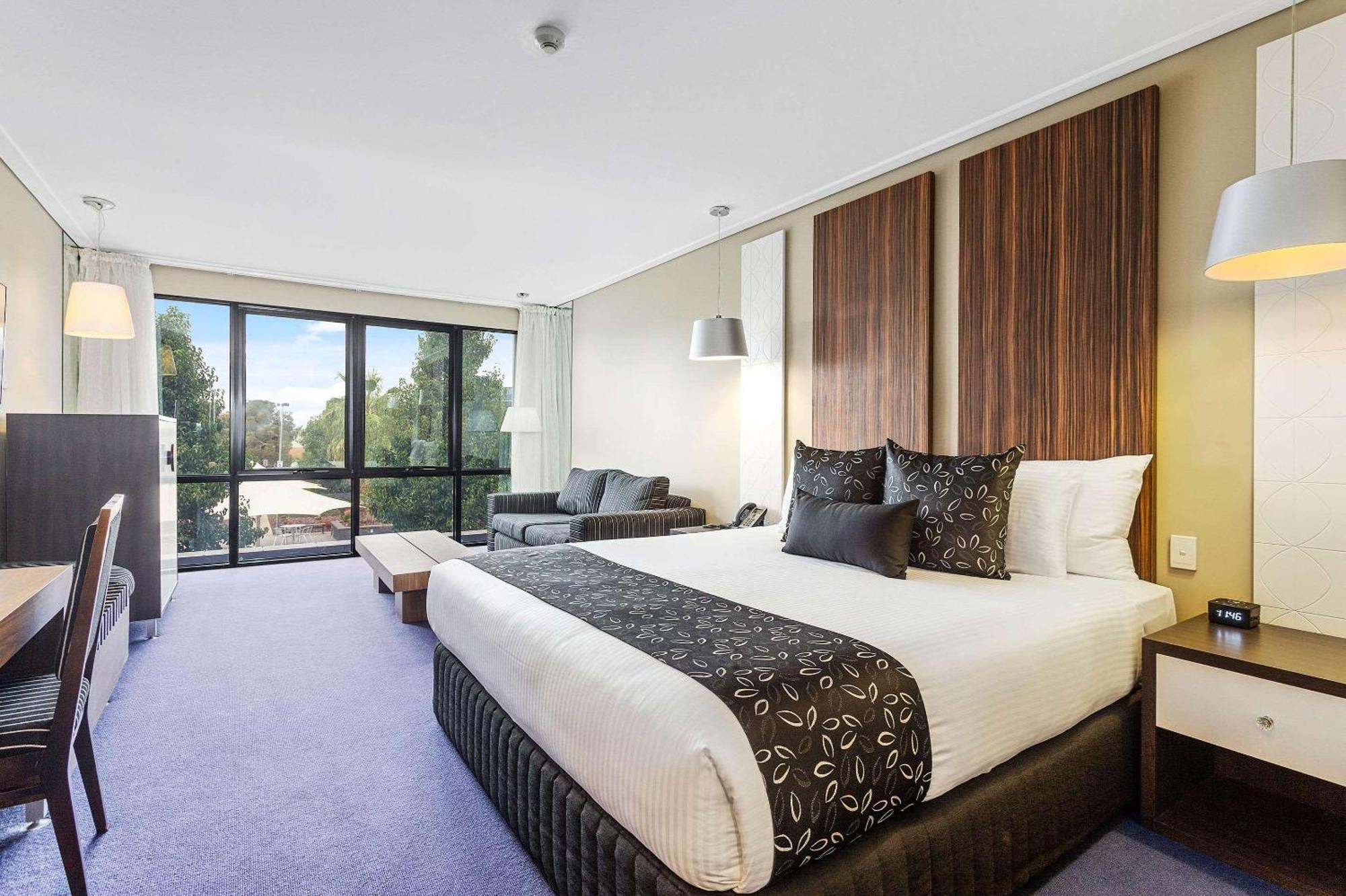 Quality Hotel Taylors Lakes Exterior foto
